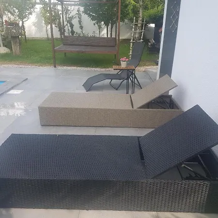 Сasa de vacaciones Edi
